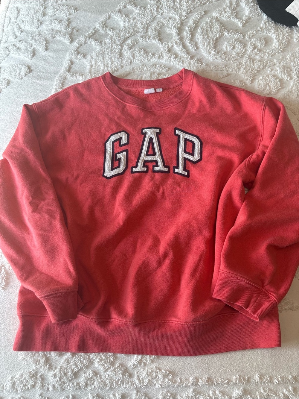 GAP Coral Crewneck Sweatshirt with Logo Appliqué